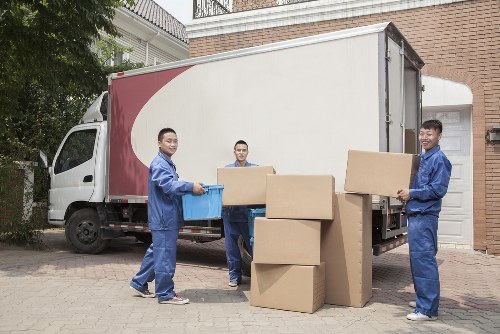 Self storage facility introduction in Enfield with organized storage units