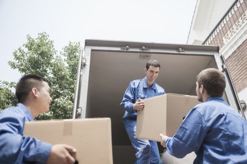 Flexible self storage pricing with transparent estimates in Enfield